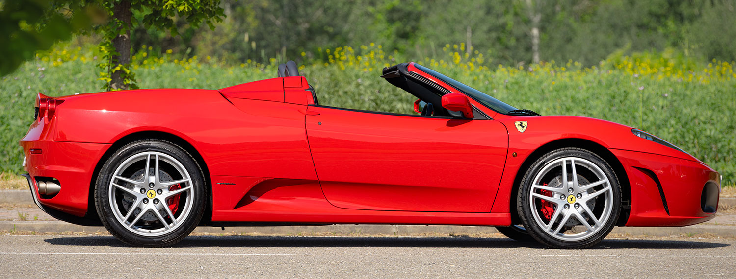 Ferrari430_spider_2004-slider-1